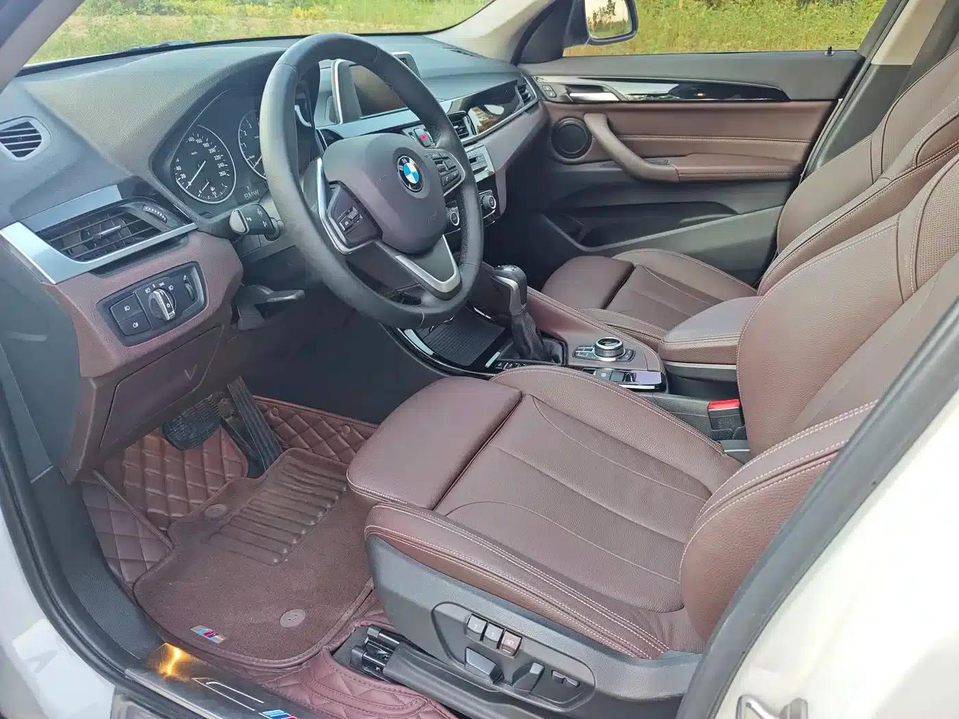 BMW X1 2016 sDrive20Li Luxury — миниатюра 8