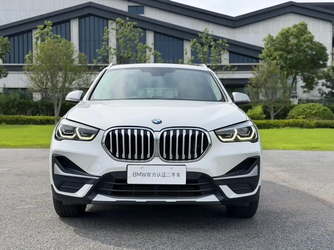 BMW X1 2021 xDrive25Li Premium — миниатюра 2