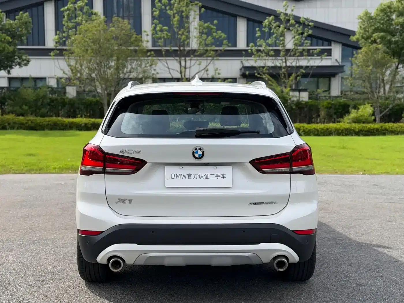 BMW X1 2021 xDrive25Li Premium — миниатюра 4