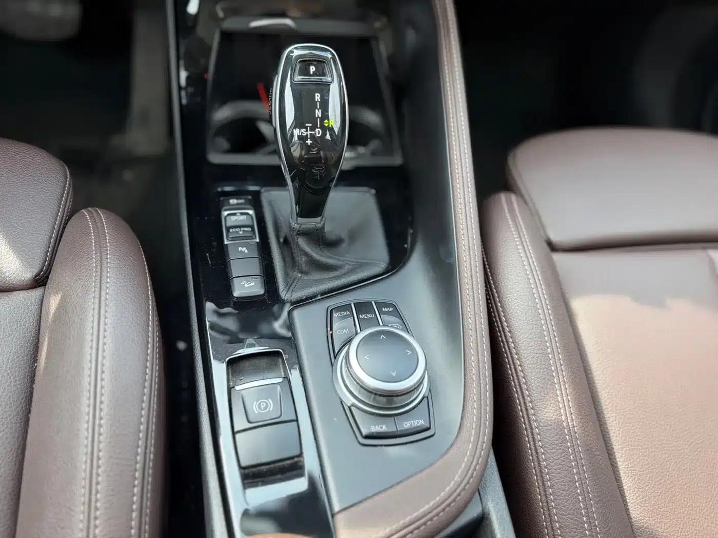 BMW X1 2021 xDrive25Li Premium — миниатюра 9