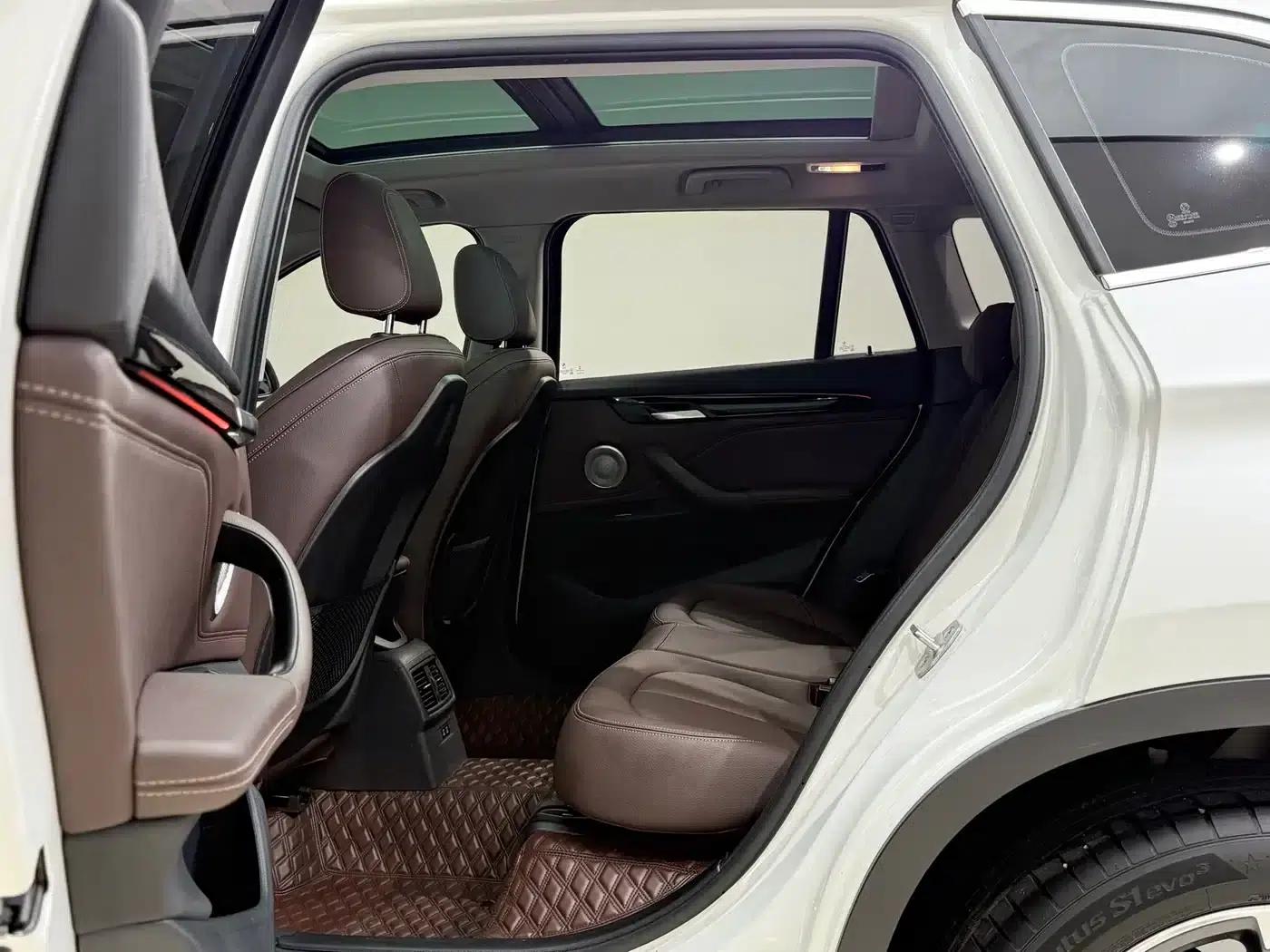 BMW X1 2022 sDrive20Li Premium — миниатюра 14