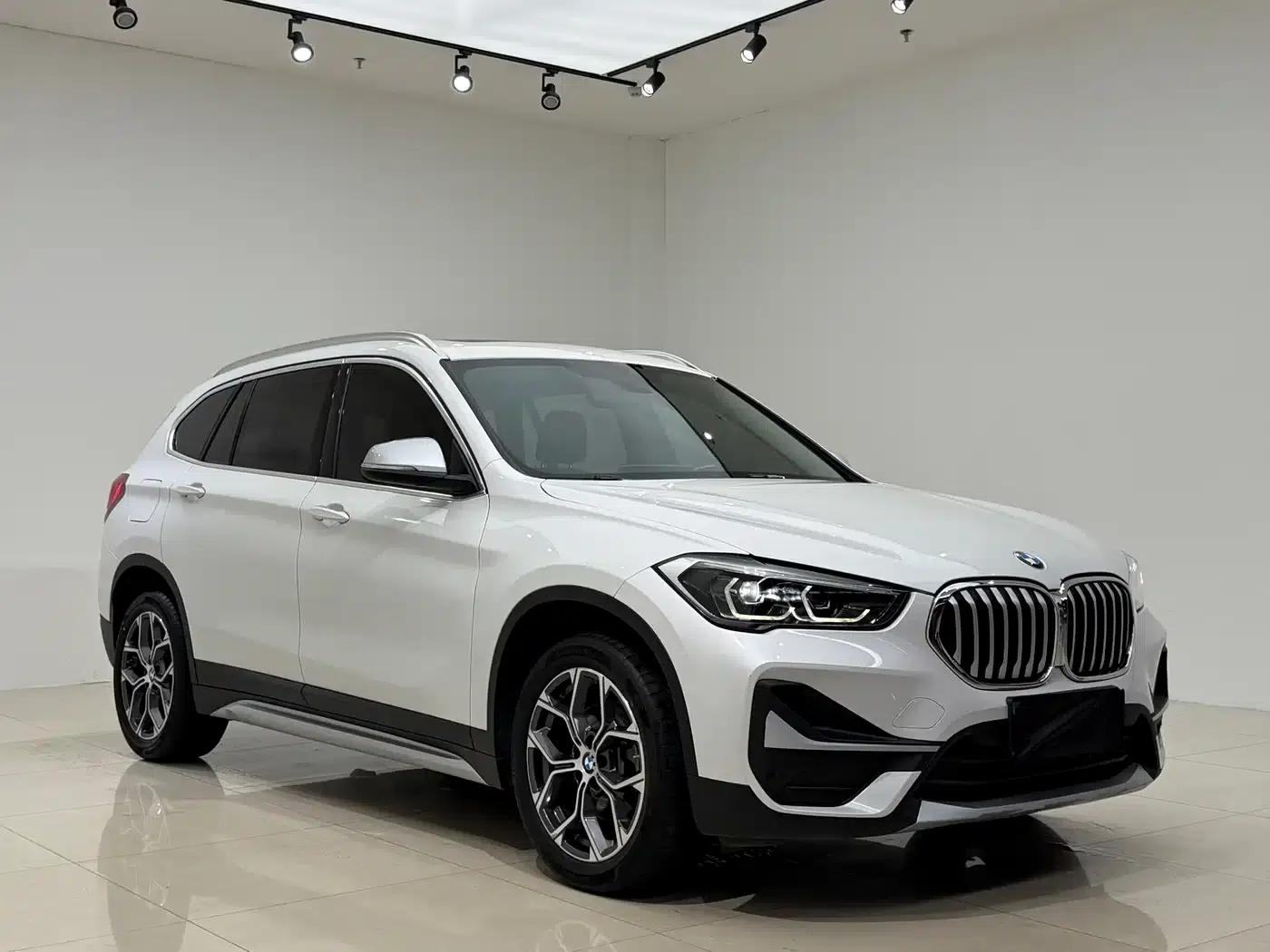 BMW X1 2022 sDrive20Li Premium — миниатюра 3