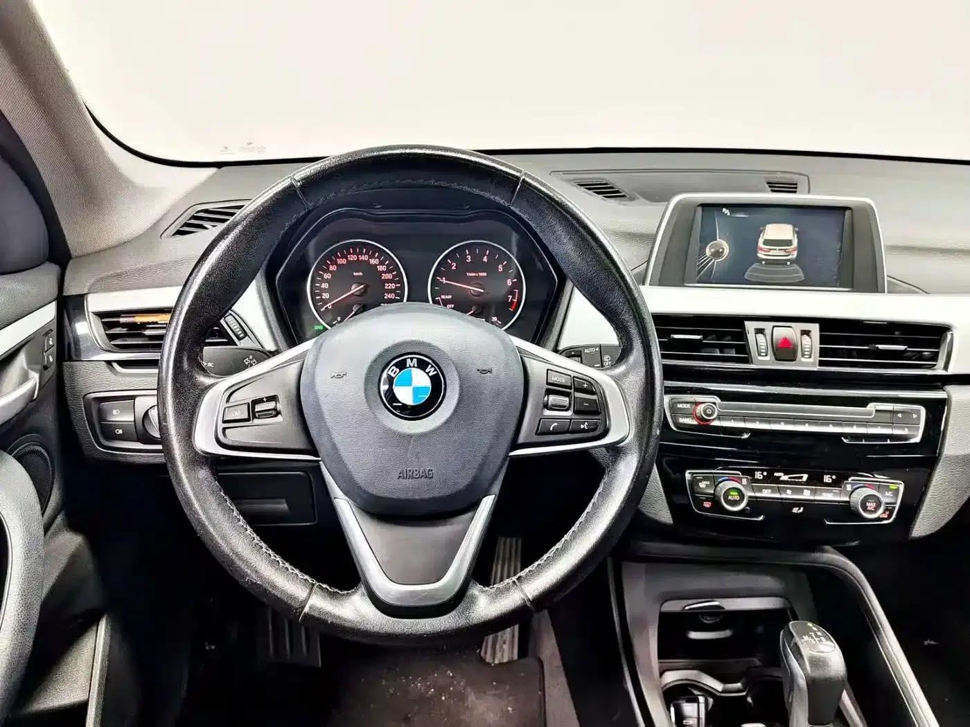 BMW X1 2016 sDrive18Li Fashion Edition — миниатюра 10