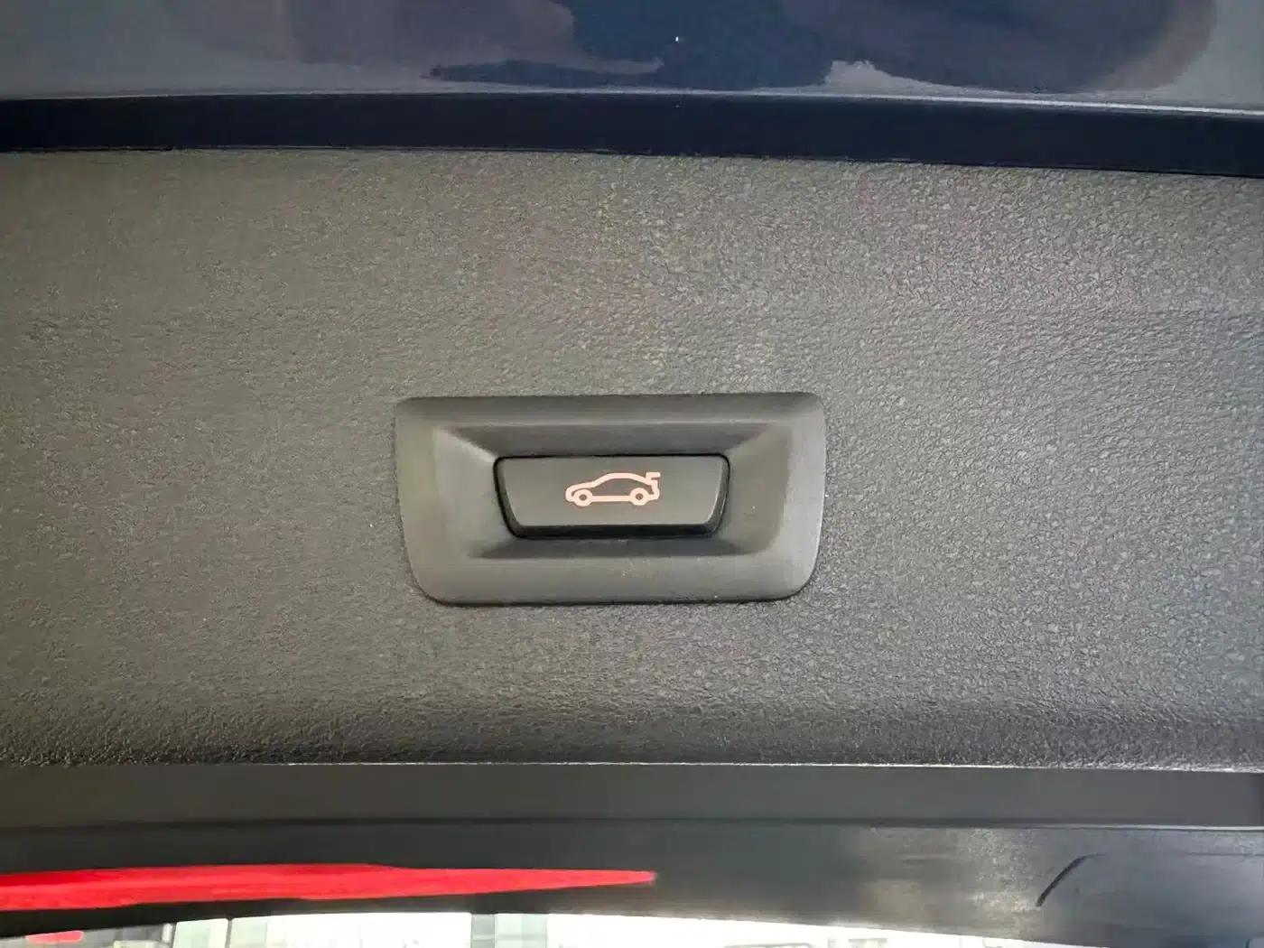 BMW X1 2022 sDrive20Li Premium — миниатюра 19