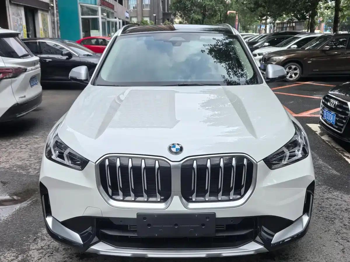 2023 BMW X1 sDrive20Li X Design Package — миниатюра 2