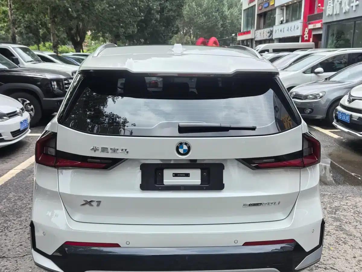2023 BMW X1 sDrive20Li X Design Package — миниатюра 6