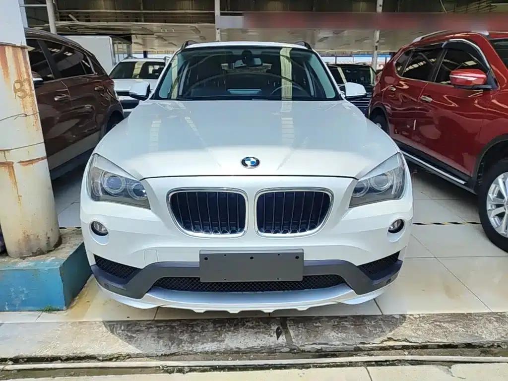 BMW X1 2015 sDrive18i Fashion Upgrade Edition — миниатюра 3