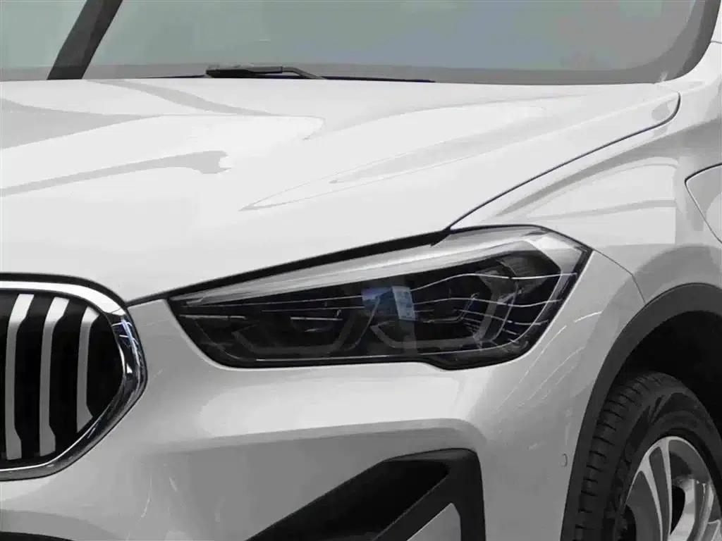BMW X1 PHEV 2020 xDrive30Le Premium — миниатюра 3