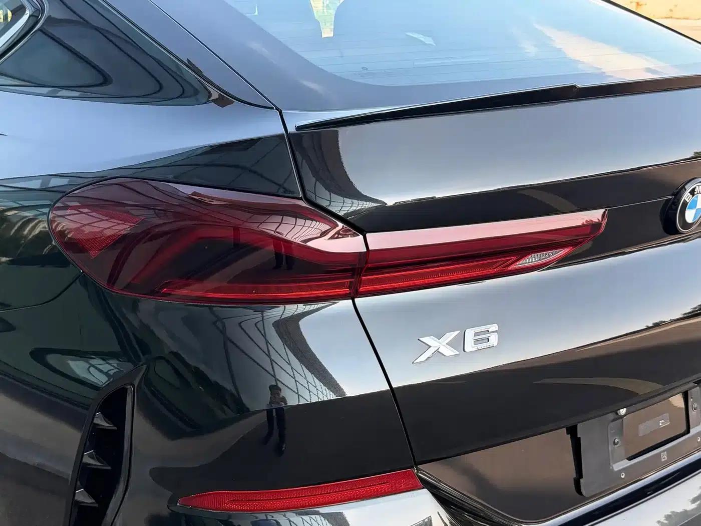 BMW X6 2022 Facelift II xDrive40i Luxury M Sport Package — миниатюра 24