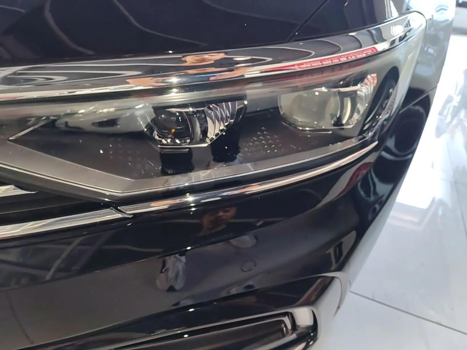 Volkswagen Magotan GTE Plug-in Hybrid 2020 GTE Prestige Model — миниатюра 8