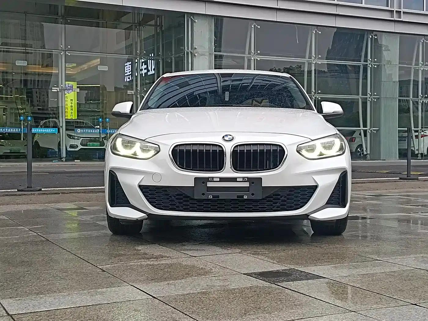 2023 BMW 1 Series 120i M Sport — миниатюра 2