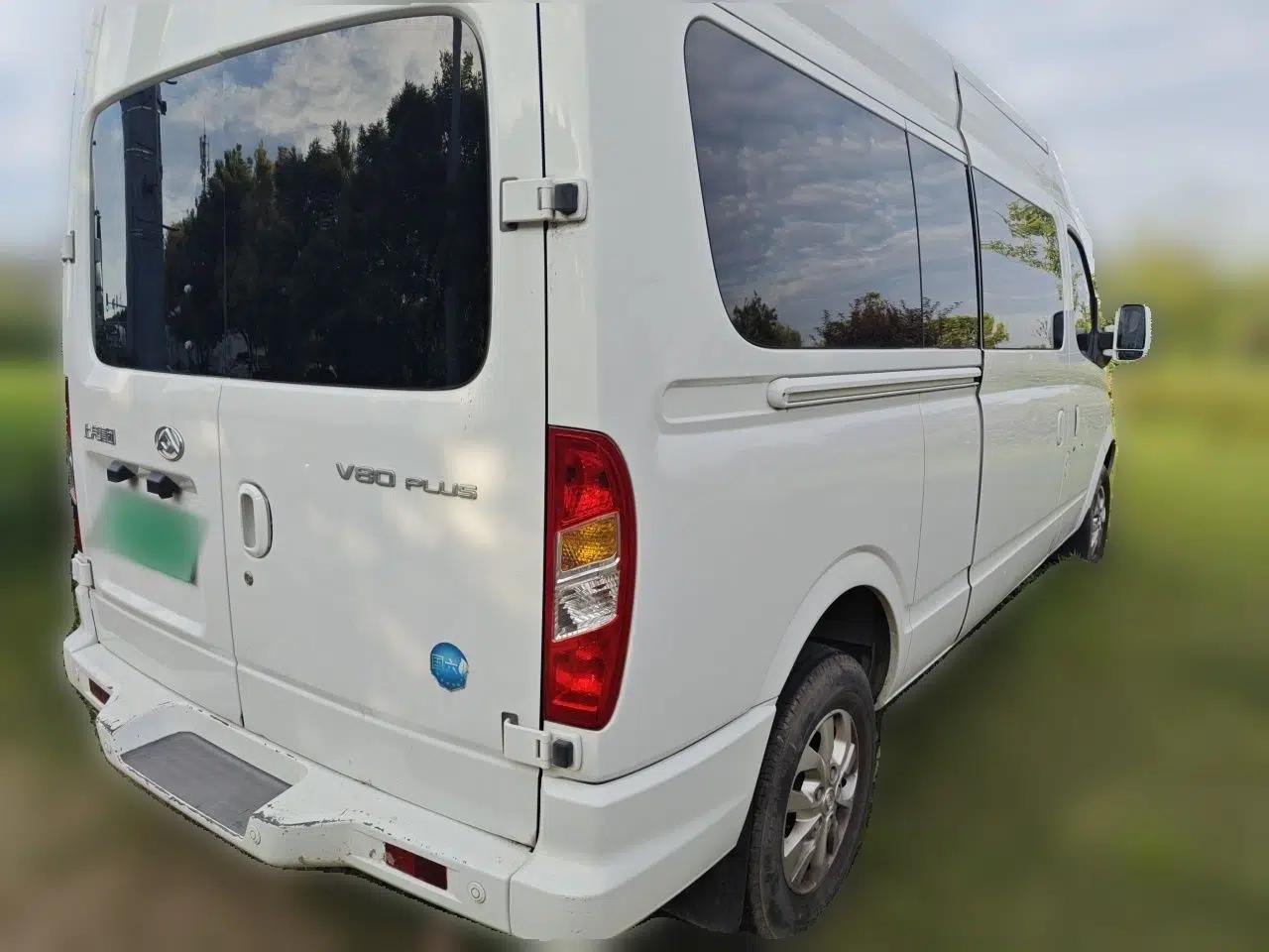 SAIC MAXUS Xintu V80 2021 2.0T PLUS Manual All-Around King Long Wheelbase Mid-Roof Variant with 6/7/8/9 Seats — миниатюра 6