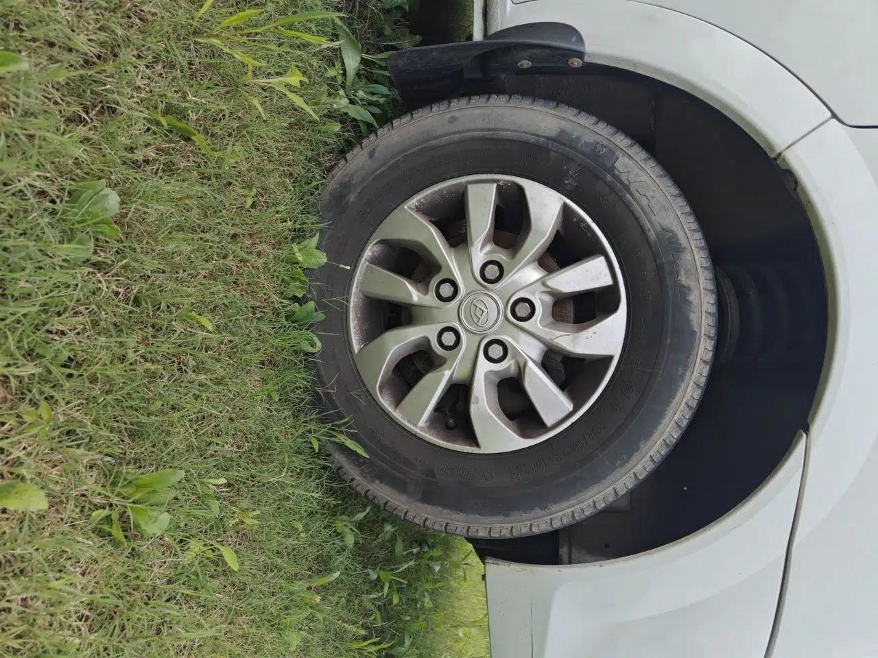 SAIC MAXUS Xintu V80 2021 2.0T PLUS Manual All-Around King Long Wheelbase Mid-Roof Variant with 6/7/8/9 Seats — миниатюра 8
