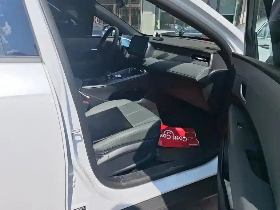 Qin PLUS 2025 DM-i Intelligent Driving Edition 55KM Leading Model — миниатюра 7