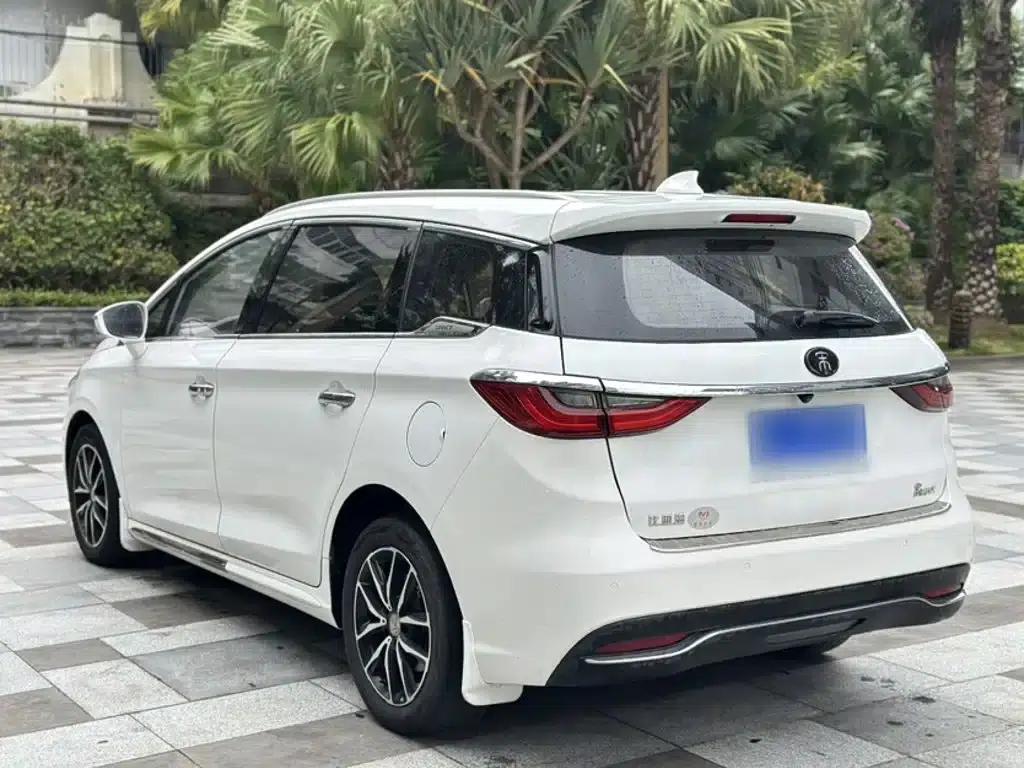 Song MAX 2017 1.5T Automatic Intelligent Premium 7-seater — миниатюра 25