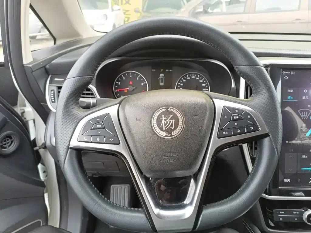 Song MAX 2017 1.5T Automatic Intelligent Premium 7-seater — миниатюра 4