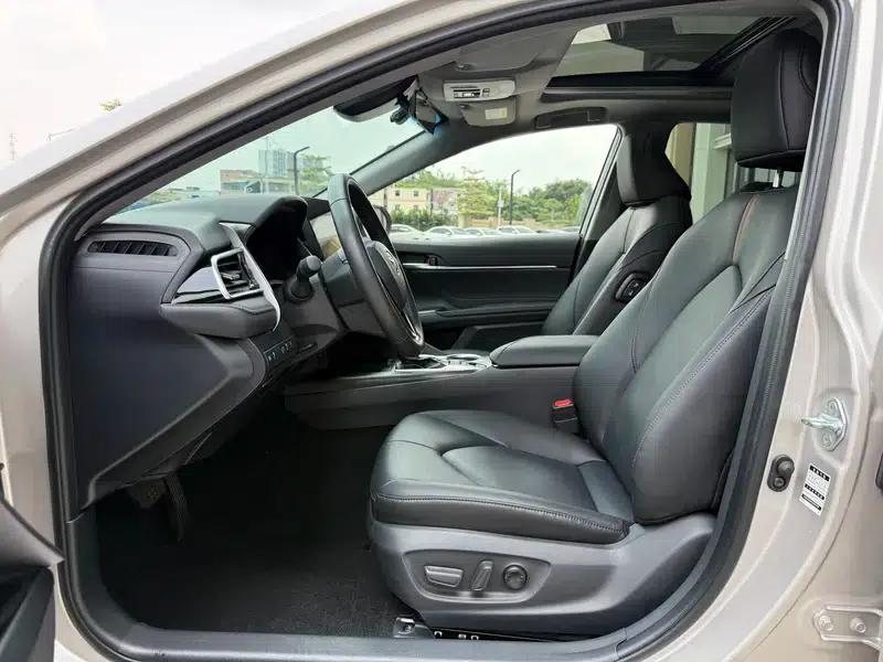 2023 Camry 2.5G Luxury Edition — миниатюра 26