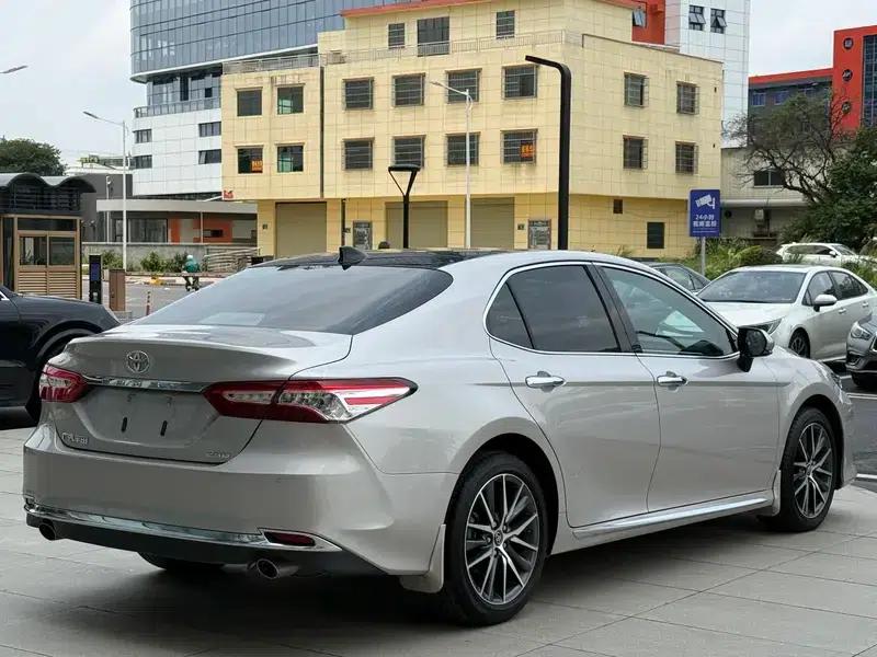 2023 Camry 2.5G Luxury Edition — миниатюра 6