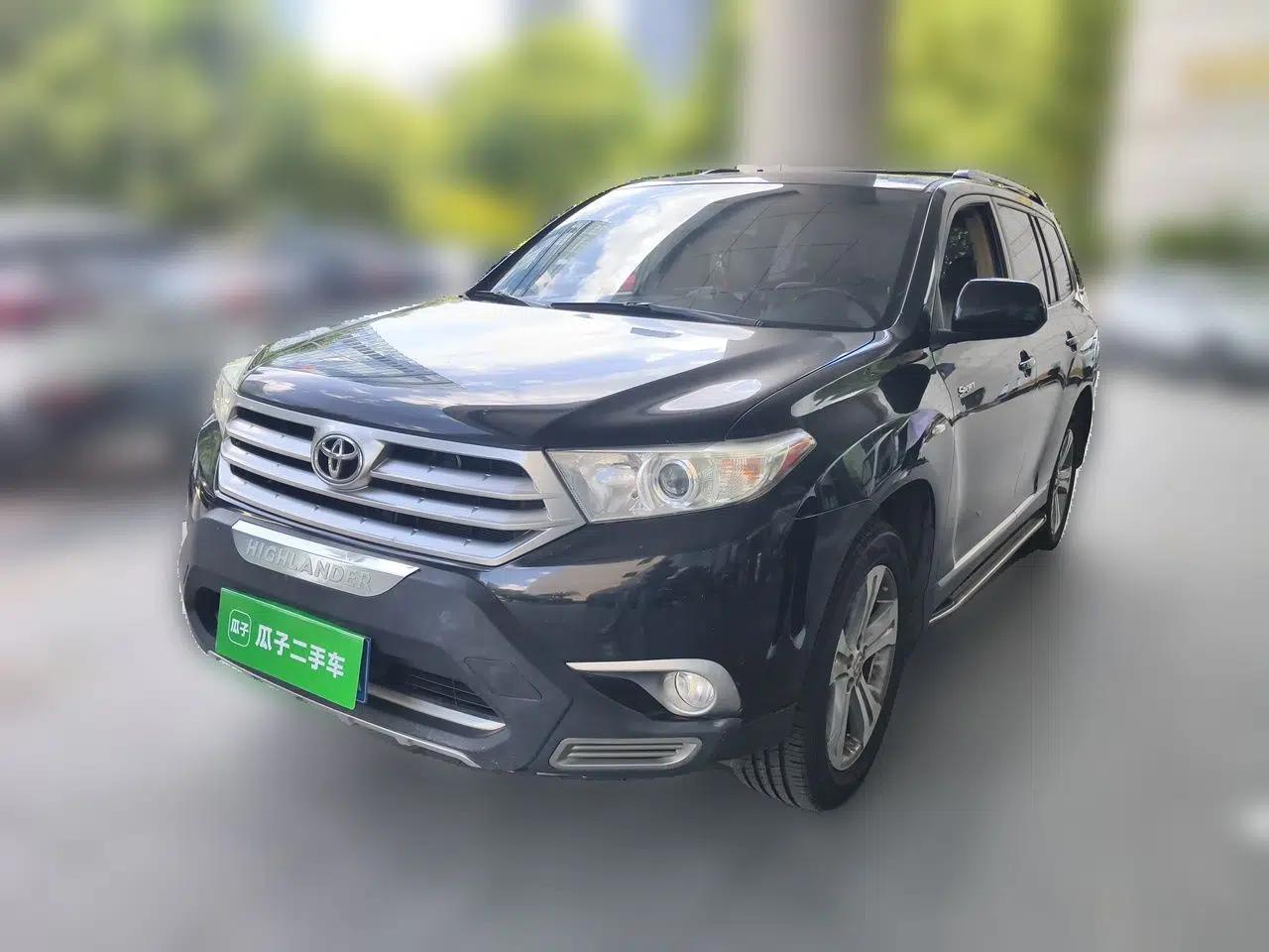 Toyota Highlander 2012 2.7L Two-Wheel Drive 7-Seater Luxury Edition — миниатюра 1