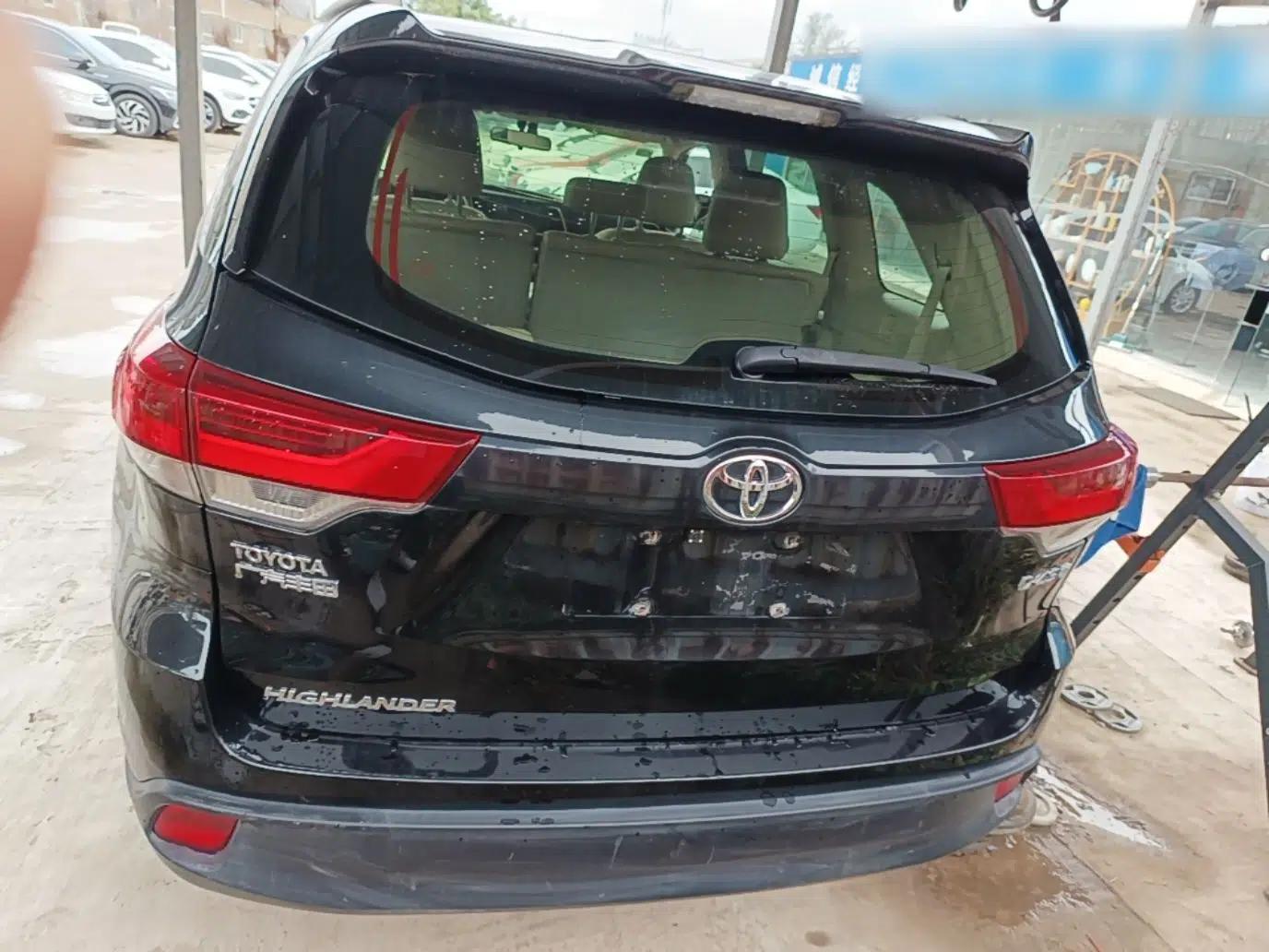Toyota Highlander 2018 2.0T Two-Wheel Drive Elite Edition 7 Seats Emission Standard China V — миниатюра 5