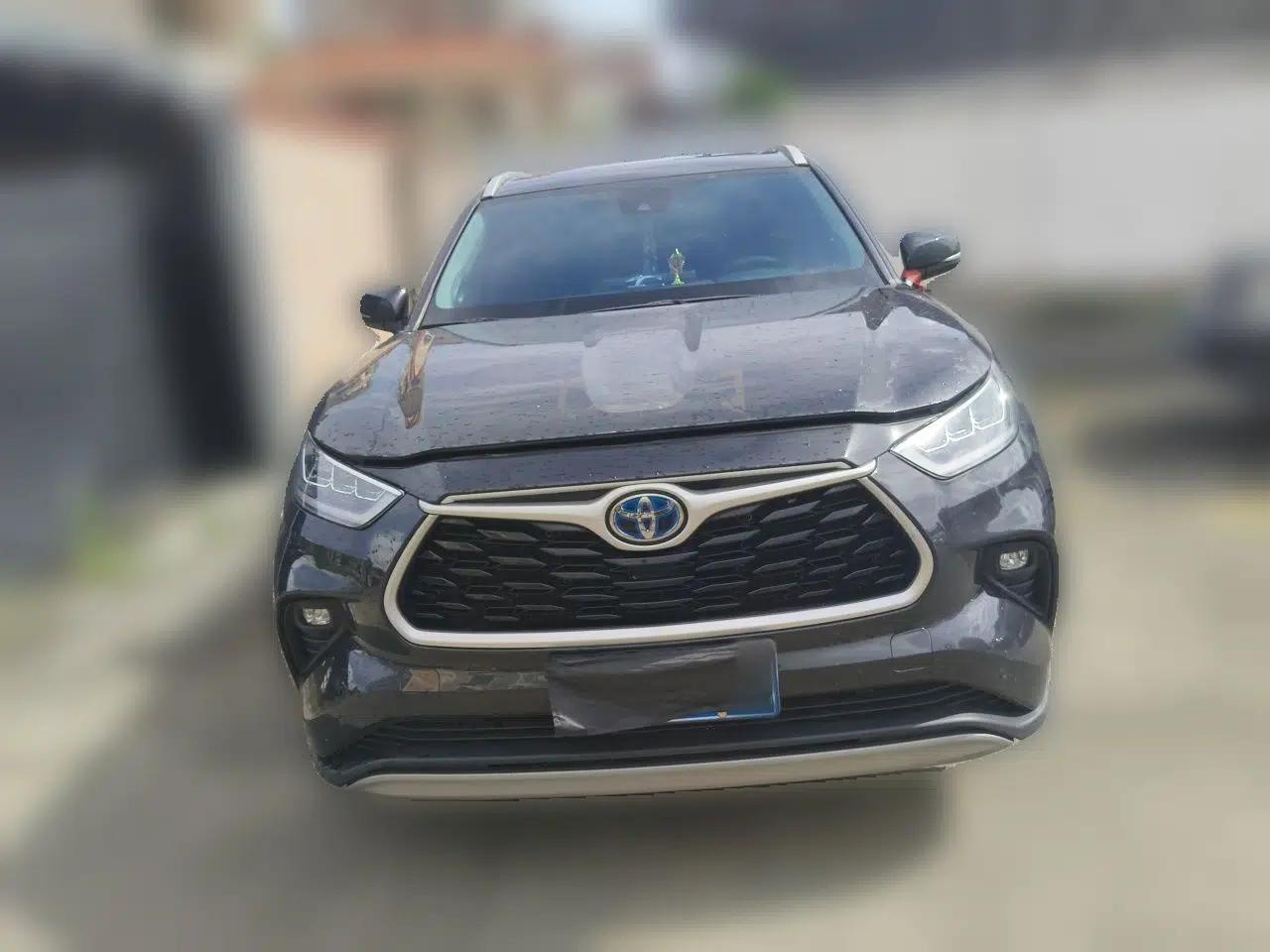 Toyota Highlander 2022 Dual-Engine 2.5L Four-Wheel Drive Prestige Version 7 Seats — миниатюра 2