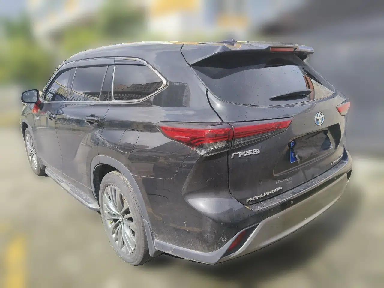 Toyota Highlander 2022 Dual-Engine 2.5L Four-Wheel Drive Prestige Version 7 Seats — миниатюра 4