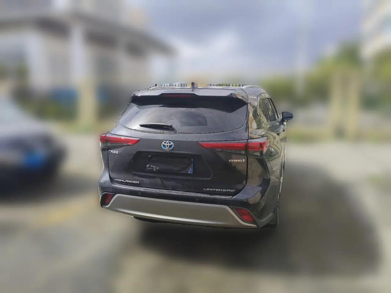 Toyota Highlander 2022 Dual-Engine 2.5L Four-Wheel Drive Prestige Version 7 Seats — миниатюра 6