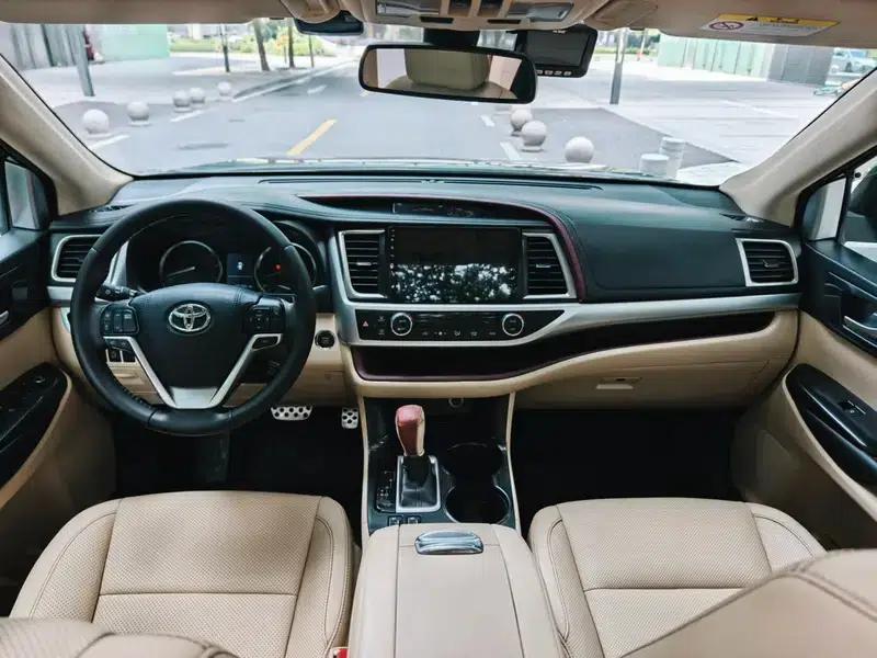 2015 Highlander 2.0T AWD Luxury 7-seater — миниатюра 8