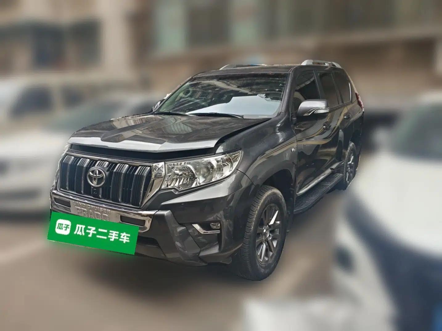 Toyota Prado Toyota Prado 2018, 4.0L Automatic, 7-Seater (Parallel Import), Middle East Specification — миниатюра 1