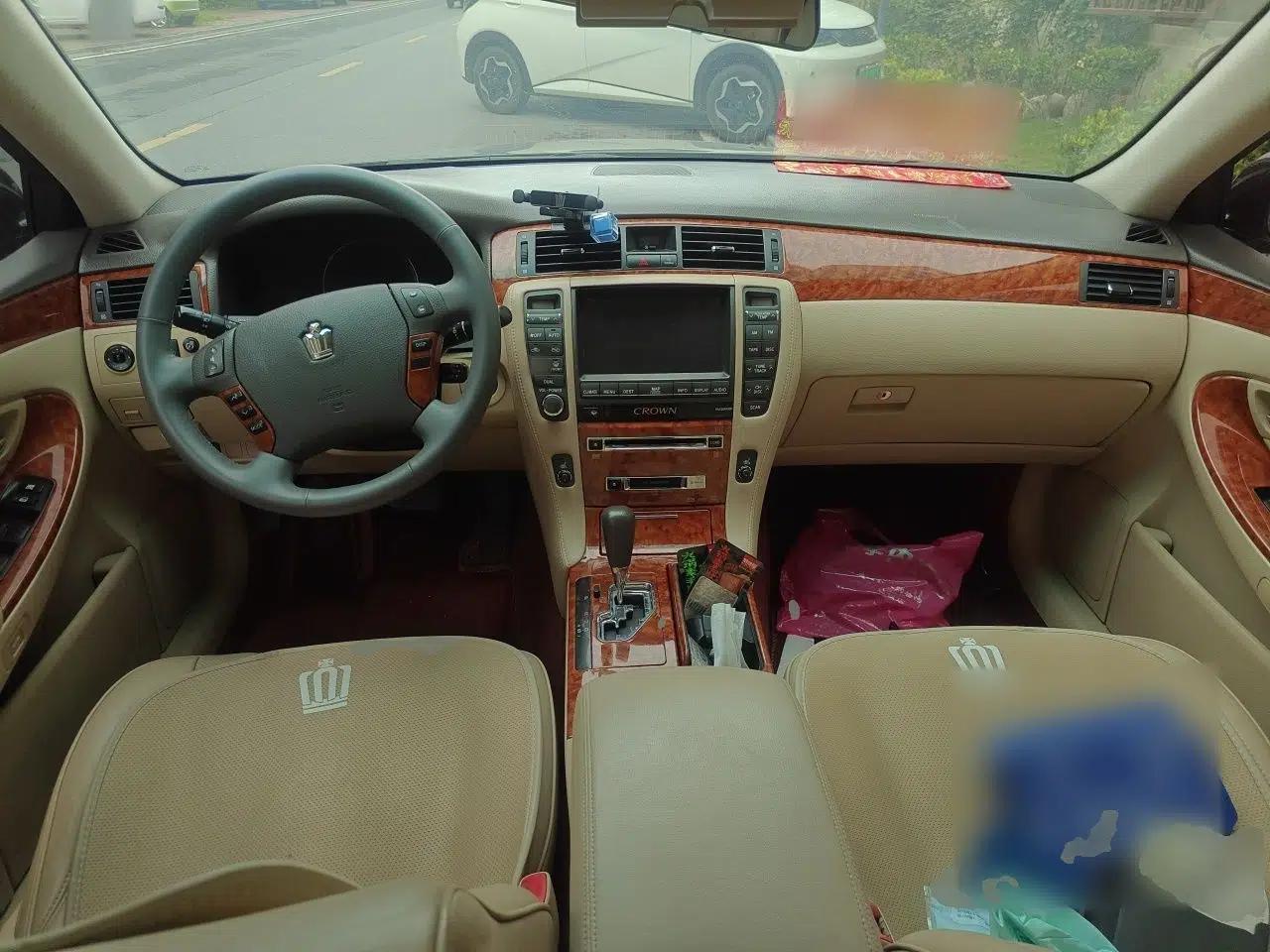 Toyota Crown 2007 2.5L Royal Navigation Edition — миниатюра 9