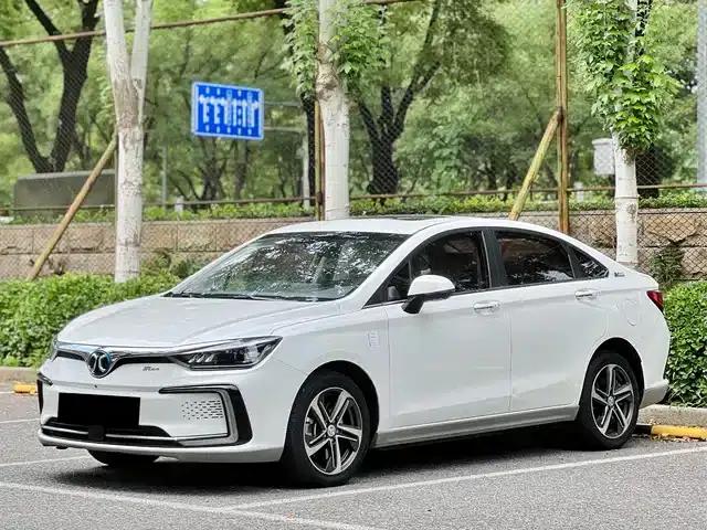 Beijing EU5 2018 R500 Smart Edition