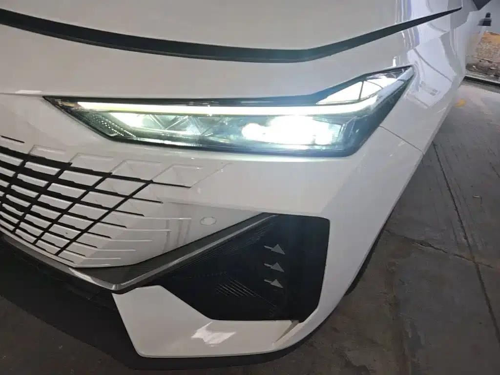 Changan UNI-V 2024 1.5T High-Performance Edition — миниатюра 24