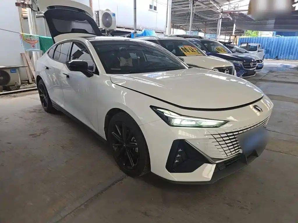 Changan UNI-V 2024 1.5T High-Performance Edition — миниатюра 4
