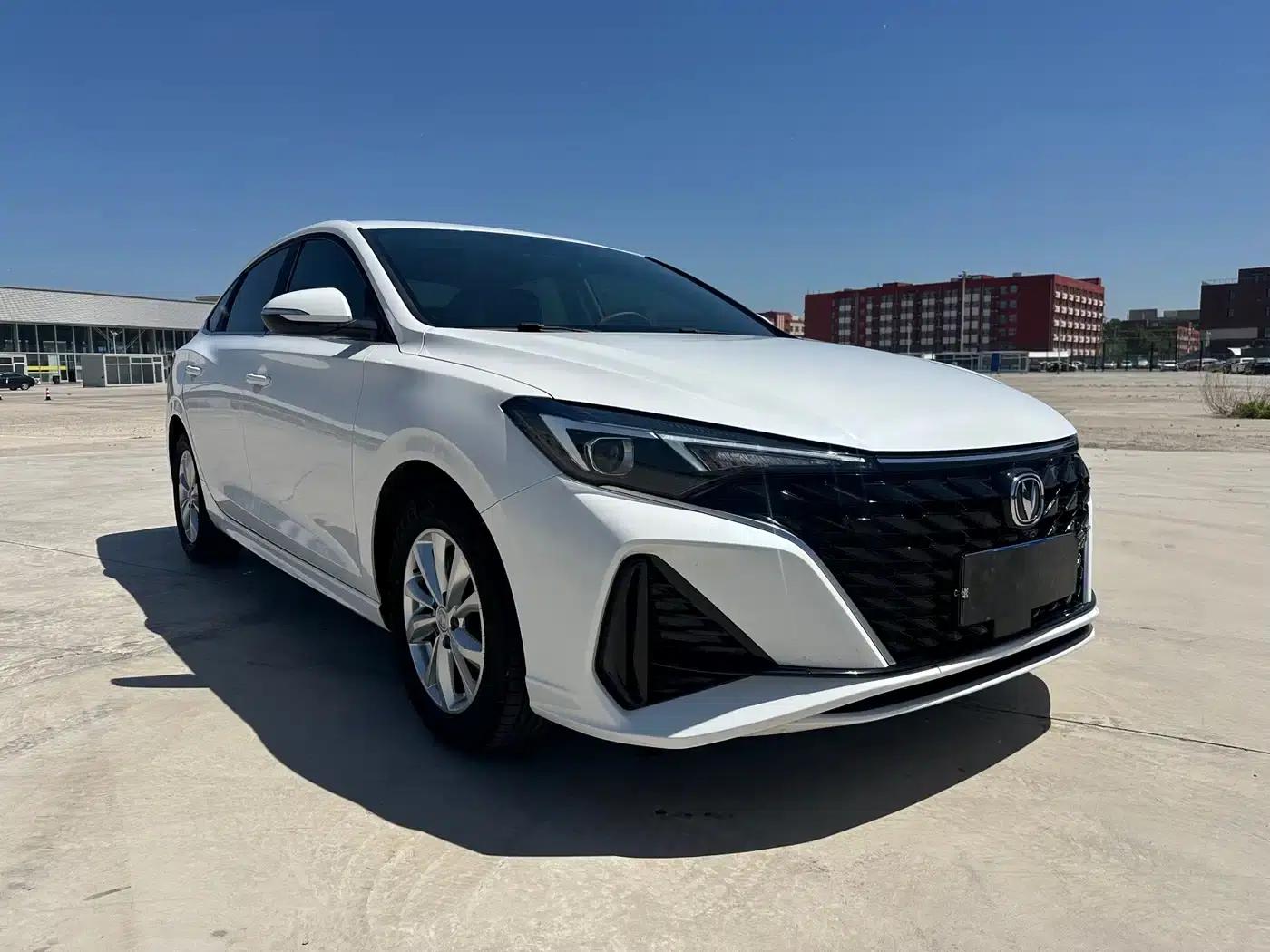 Changan Eado 2025 PLUS 1.5L Manual Deluxe Edition — миниатюра 3