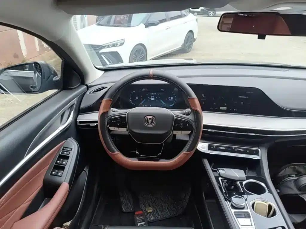 Changan Eado 2024 PLUS Blue Whale NE 1.4T GDI DCT High-Performance Edition — миниатюра 11