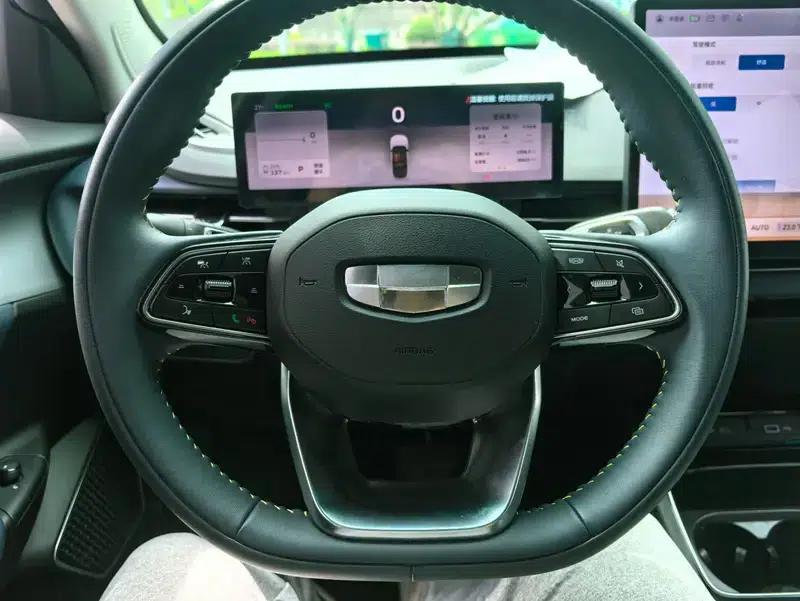 Geely Geometry G6 2024 500KM Premium Edition — миниатюра 12