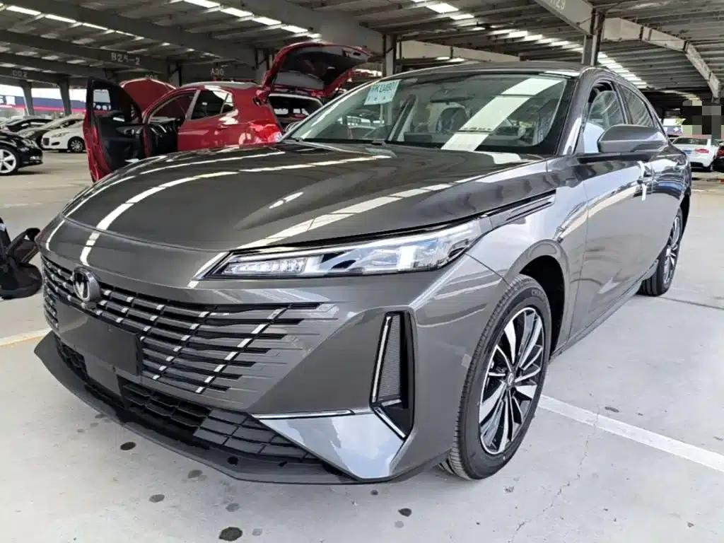 Changan Eado PHEV 2025 Smart Blue Whale 145KM Battleship Edition — миниатюра 2