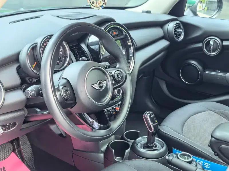 2018 MINI 1.5T ONE PLUS 5-Door — миниатюра 8