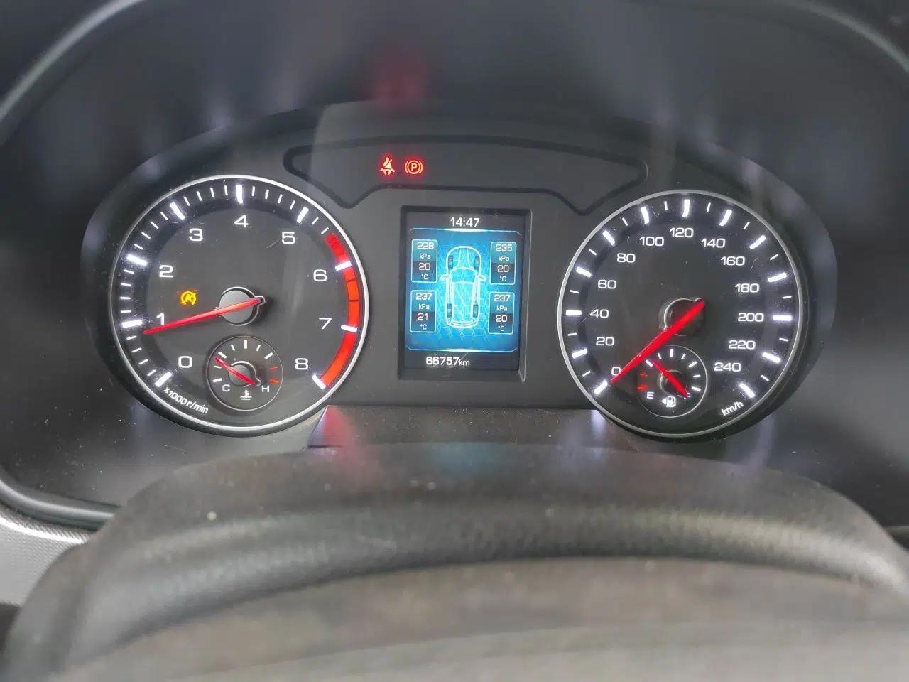 Haval H6 2018 Red-Label Sport Version 1.5T Manual Two-Wheel Drive Elite Model — миниатюра 12
