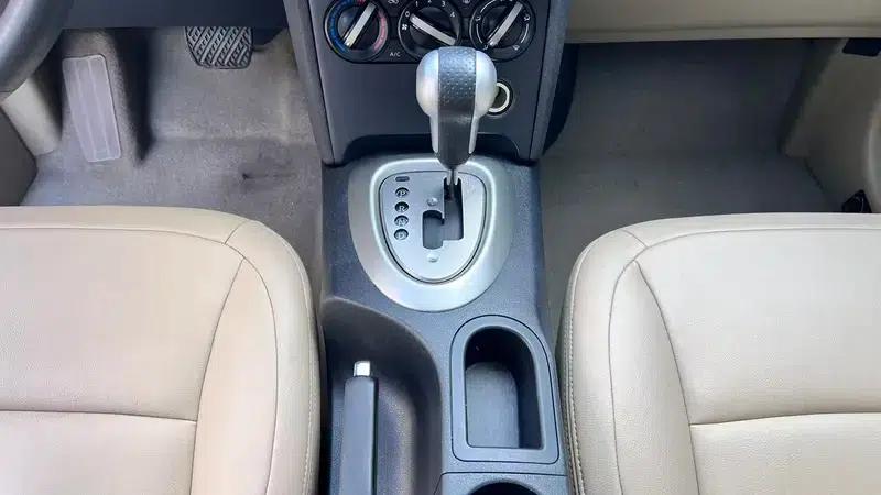Nissan Qashqai 2015 2.0XL Cool Fire CVT 2WD — миниатюра 17