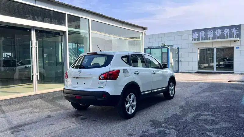 Nissan Qashqai 2015 2.0XL Cool Fire CVT 2WD — миниатюра 6