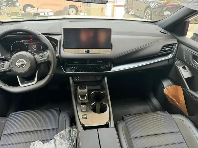 Nissan Qashqai 2023 1.3T Luxury Edition — миниатюра 10