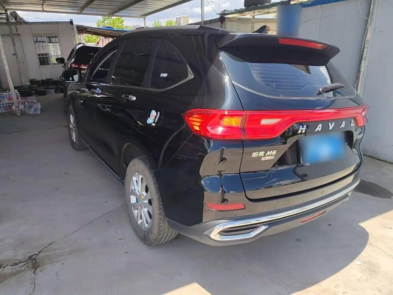 Haval M6 2021 PLUS 1.5T DCT Luxury Smart Connectivity Model — миниатюра 4