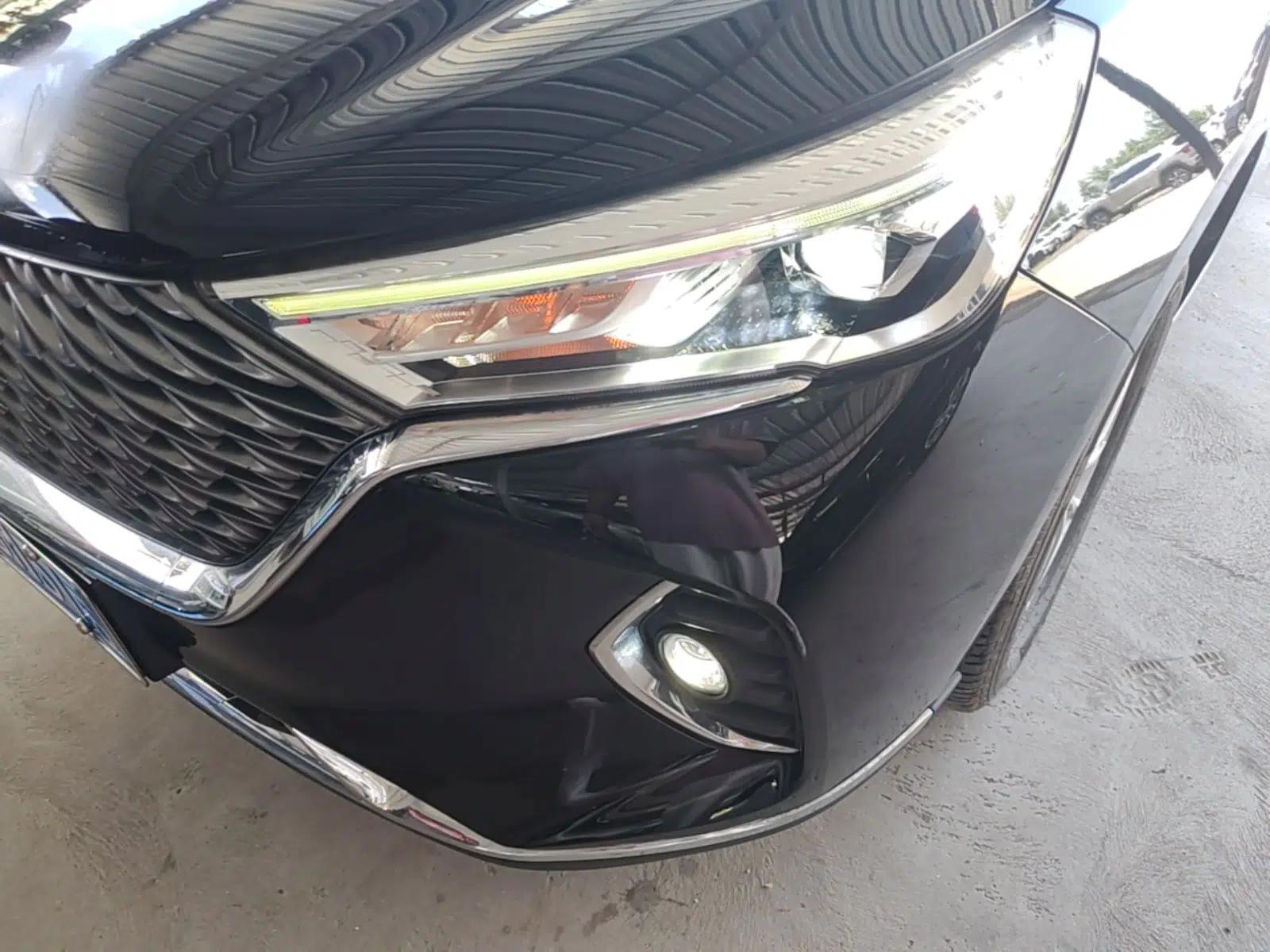 Haval M6 2021 PLUS 1.5T DCT Luxury Smart Connectivity Model — миниатюра 8