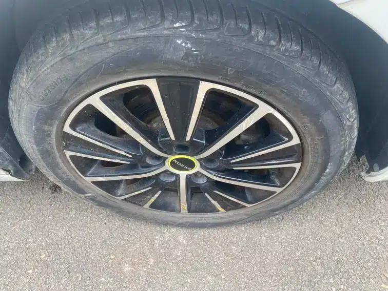 Roewe i5 2021 1.5L CVT Diamond Edition — миниатюра 7