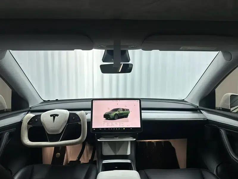 Model Y 2023 Rear-Wheel Drive — миниатюра 14