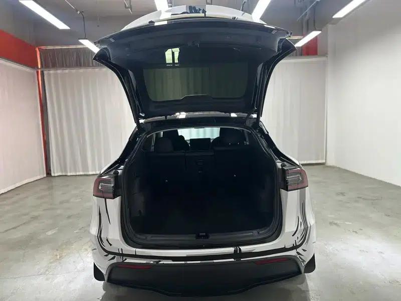 Model Y 2023 Rear-Wheel Drive — миниатюра 20