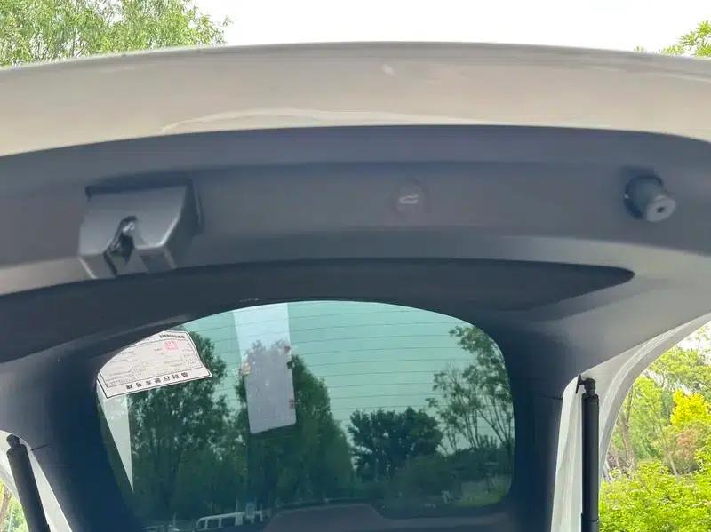 Model Y 2021 Long Range All-Wheel Drive — миниатюра 8