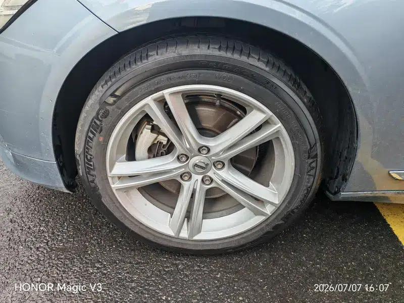 2019 Volvo S90 T4 Smart Edition — миниатюра 3