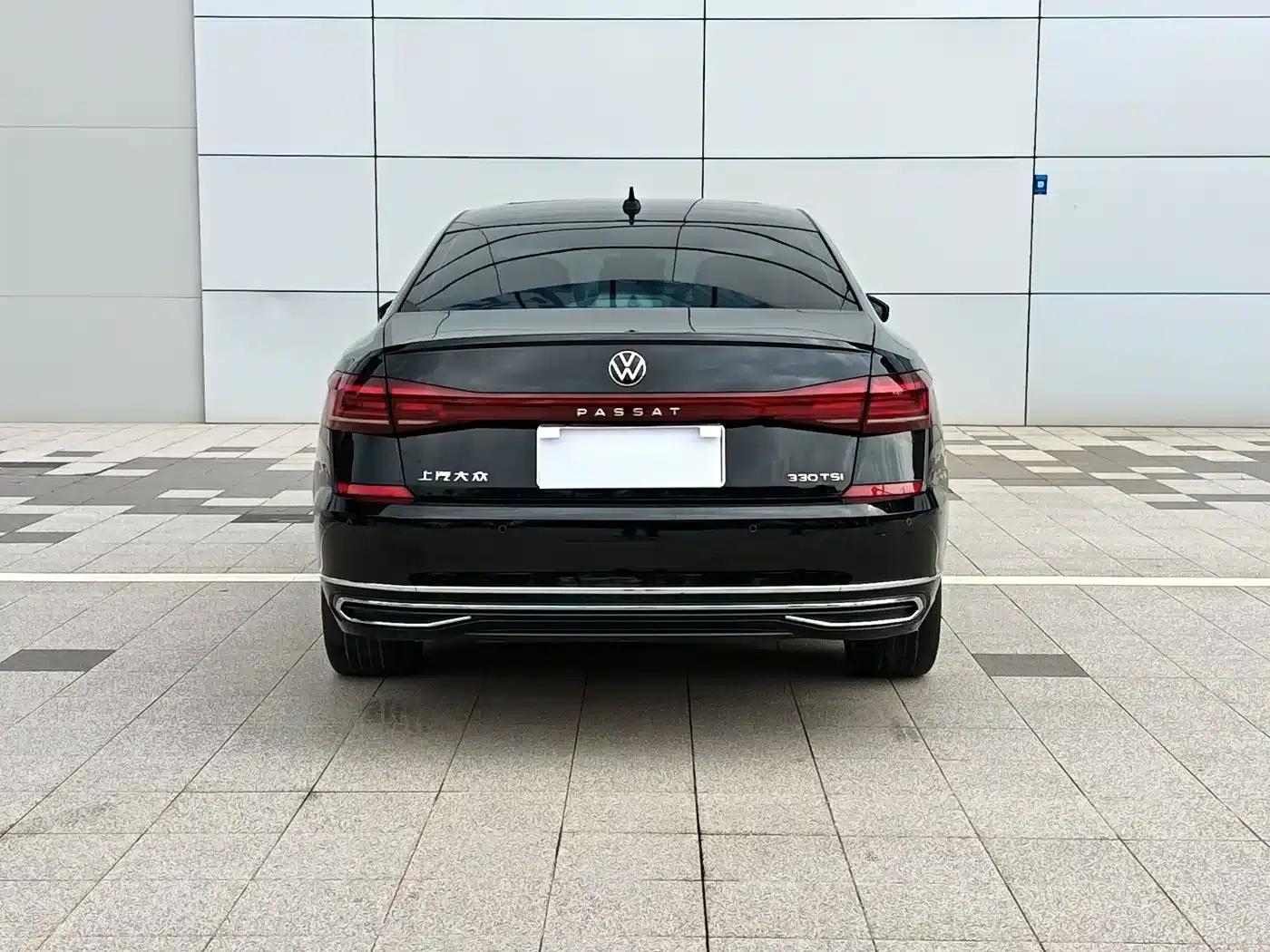 2022 Volkswagen Passat 330TSI Starry Sky Luxury Edition — миниатюра 3